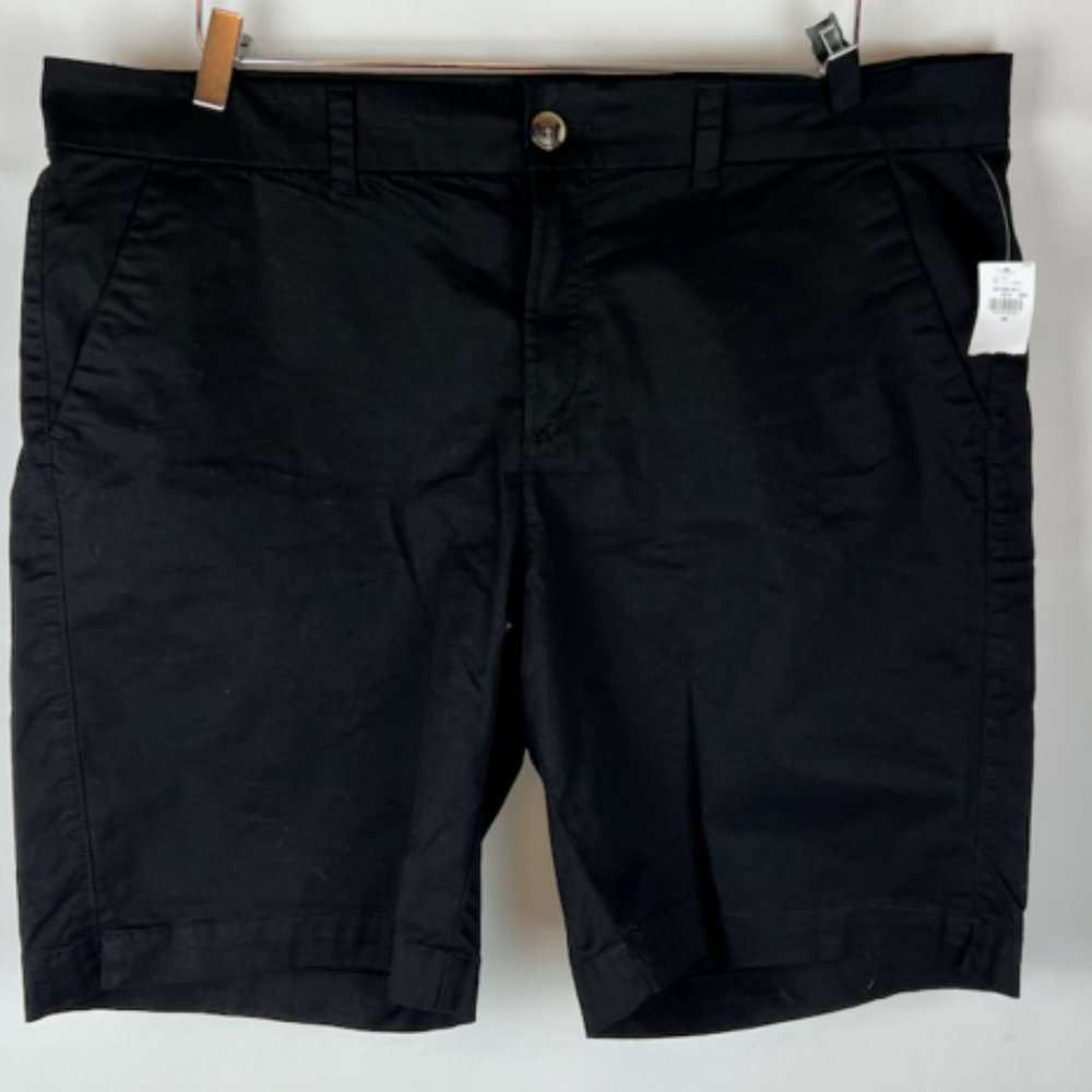 Old Navy Black Twill Bermuda Shorts - Size 18
